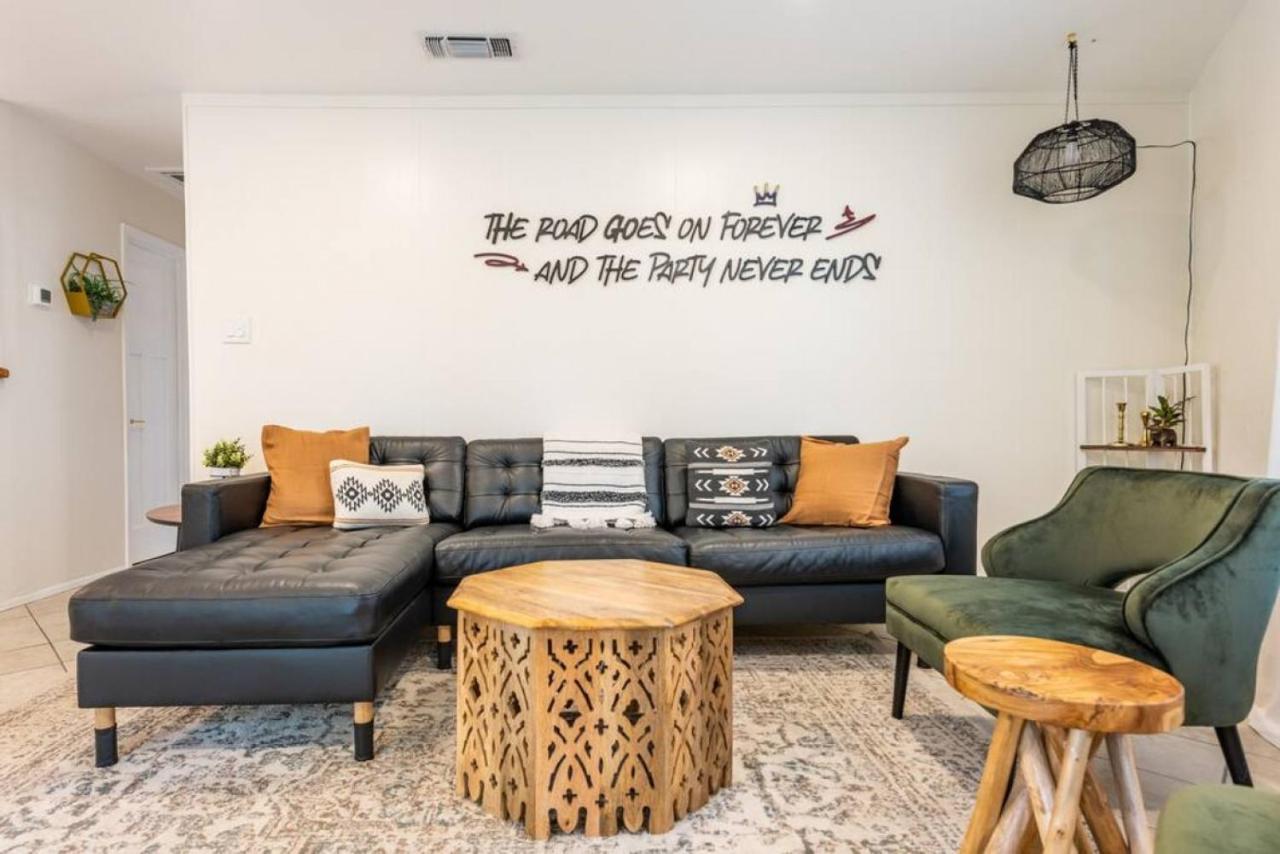 Downtown Pearl Bungalow At Beer Ranch Project Wimberley Esterno foto